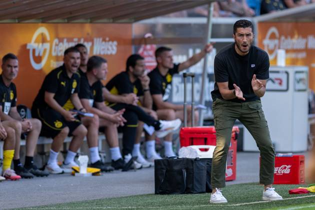 06 08 2024, Soccer test match, season 2024 2025, Borussia Moenchengladbach FC Villareal in Altach Nuri Sahin Borussia Dortmund, coach tries to motivate his team and also the function team will be according to photo Kirchner Media DI Copyright: xKirchner-Media DIx