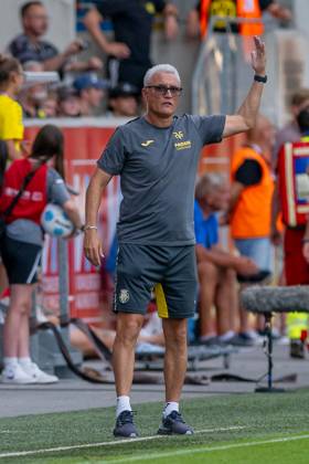 06 08 2024, Soccer test match, season 2024 2025, Borussia Moenchengladbach FC Villareal in Altach Marcelino FC Villareal, coach tries to motivate his team Photo Kirchner Media DI Copyright: xKirchner-Media DIx