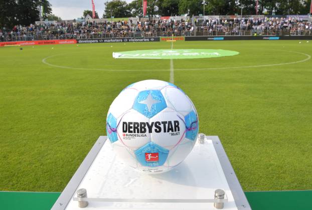 26 07 2024, GER, Football, Regionalliga West, Season 2024 2025, 01 Matchday, Ohlendorf Stadion im Heidewald, Gütersloh FC Gütersloh MSV Duisburg 0 1 Derbystar match ball in front of the back straight of the Ohlendorf Stadion im Heidewald, Action, Single image, Landscape, Symbolic image, Symbolic photo, Feature