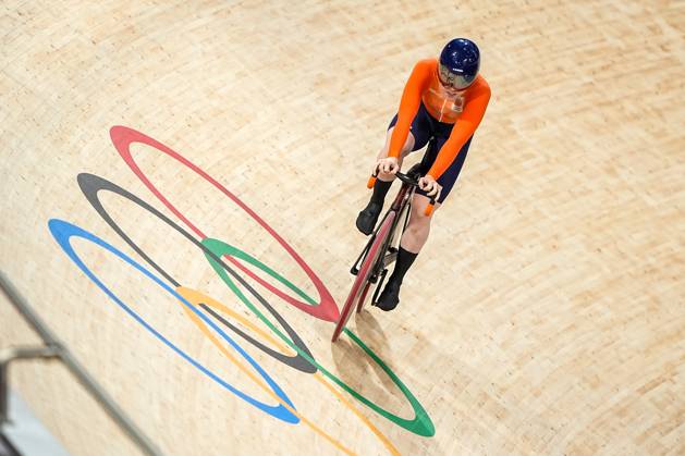 2024-08-09 Cycling - Track - Olympic Games, Olympische Spiele, Olympia, OS Paris 2024 - Day 14 PARIS, FRANCE - AUGUST 9: Hetty van de Wouw of the Netherlands competing in the Women s Sprint, Qualifying during Day 14 of Cycling - Track - Olympic Games Paris 2024 at Saint-Quentin-en-Yvelines Velodrome on August 9, 2024 in Paris, France. (Photo by Andre Weening BSR Agency) Paris France Content not available for redistribution in The Netherlands directly or indirectly through any third parties. Copyright: xBSRxAgencyx
