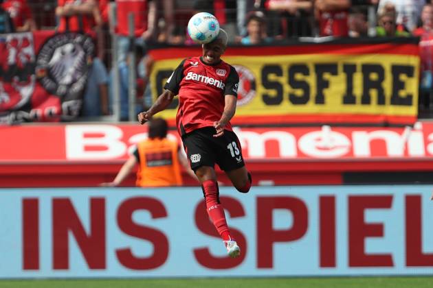 Arthur Bayer 04 Leverkusen in action, on the ball, individual action, test match, Bayer 04 Leverkusen vs Real Betis Sevilla, BayArena on August 10, 2024 in Leverkusen, Germany Photo by Oliver Kaelke DeFodi Images Arthur Bayer 04 Leverkusen controls the ball, test match, Bayer 04 Leverkusen vs Real Betis Sevilla, BayArena on August 10, 2024 in Leverkusen, Germany Photo by Oliver Kaelke DeFodi Images Defodi 678 2024 08 10 OK LEVRBS 0978 Defodi-678