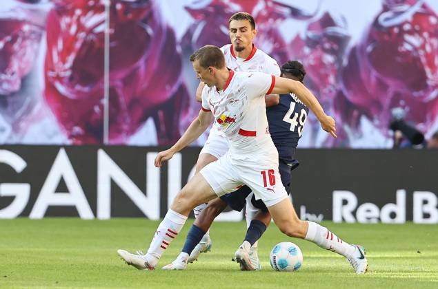 GER, 1 Bundesliga, RB Leipzig Paris Saint Germain PSG 10 08 2024, Leipzig, Red Bull Arena, GER, Saison 2024 2025, 1 Bundesliga, RasenBallsport Leipzig vs Paris Saint Germain, Saisoneroeffnung, Testspiel im Bild Leipzig gegen Paris DFL regulations prohibit any use of photographs as image sequences and or quasi video
