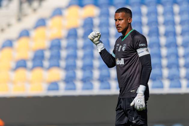 GD Estoril Praia Vs CD Santa Clara in Estoril, Portugal - 11 Aug 2024 Gabriel Batista (CD Santa Clara) seen during the Liga Portugal game between teams of GD Estoril Praia and CD Santa Clara at Estadio Antonio Coimbra da Mota. GD Estoril Praia vs CD Santa Clara. GD Estoril Praia defeated by CD Santa Clara 1-1 Estoril Portugal Copyright: xMaciejxRogowskix xSOPAxImagesx MROGOWSKI_estorilsantaclara202425-42