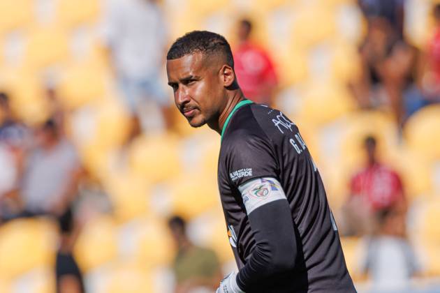 GD Estoril Praia Vs CD Santa Clara in Estoril, Portugal - 11 Aug 2024 Gabriel Batista (CD Santa Clara) seen during the Liga Portugal game between teams of GD Estoril Praia and CD Santa Clara at Estadio Antonio Coimbra da Mota. GD Estoril Praia vs CD Santa Clara. GD Estoril Praia defeated by CD Santa Clara 1-1 Estoril Portugal Copyright: xMaciejxRogowskix xSOPAxImagesx MROGOWSKI_estorilsantaclara202425-47
