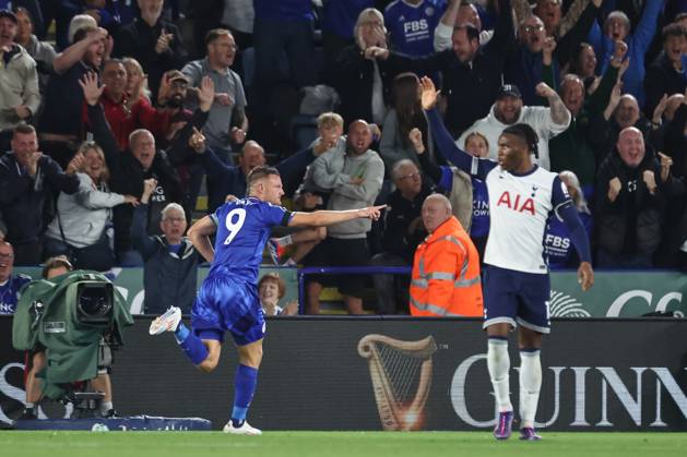 Premier League Leicester City v Tottenham Hotspur Jamie Vardy of Leicester City celebrates his goal to make it 1-1 during the Premier League match Leicester City vs Tottenham Hotspur at King Power Stadium, Leicester, United Kingdom, 19th August 2024 (Photo by Mark Cosgrove News Images) Leicester King Power Stadium Leicestershire United Kingdom Copyright: xMarkxCosgrove NewsxImagesx
