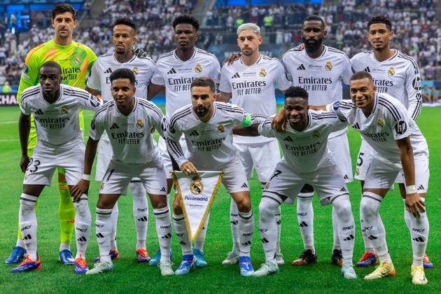 UEFA Super Cup 2024 Final match: Real Madrid Vs Atalanta BC in Warsaw, Poland - 14 Aug 2024 Team of Real Madrid pose for a group photo during the UEFA Super Cup 2024 Final match between Real Madrid and Atalanta BC at PGE Narodowy stadium in Warsaw. Final score; Real Madrid 2:0. Atalanta BC. Warsaw Poland Copyright: xMiko?ajxBarbanellx xSOPAxImagesx MBarbanell_UEFASC2024_14082024_12