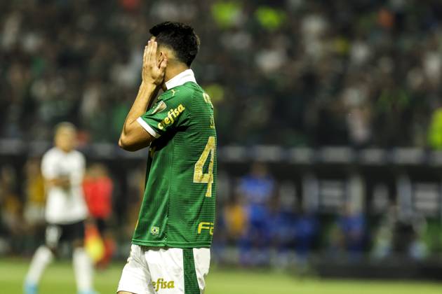 Match between Palmeiras and Botafogo for the Conmebol Libertadores 2024 Sao Paulo (SP), 08 21 2024 - LIBERTADORES PALMEIRAS X BOTAFOGO - Player Flaco Lopez celebrates his goal, during the match between Palmeiras and Botafogo, valid for the second leg of the round of 16 of the Copa Conmebol Libertadores, on the night of this Wednesday, August 21, 2024, at Allianz Parque, in Sao Paulo-SP. (Foto: Pedro Paulo Diaz Thenews2 imago images) SPO Copyright: xPedroxPauloxDiazx