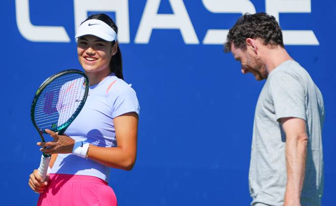 Emma Raducanu practices with coach Nick Cavaday US Open, Previews, Flushing Meadows, New York, USA - 22 Aug 2024  Copyright: xJavierxGarcia Shutterstockx 14653556l