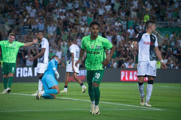 August 23, 2024, Algarve Stadium, Loule, Portugal, Sporting Clube Farense v Sporting Clube de Portugal, Liga Portugal Betclic, Week 3 August 23, 2024, Loule, Portugal: Marcus Edwards 10 of Sporting Clube de Portugal in action during the Liga Portugal Betclic week 3 football match between Sporting Clube Farense and Sporting Clube de Portugal at Algarve Stadium. Copyright: xNUNOxPIRESxVELOSOx