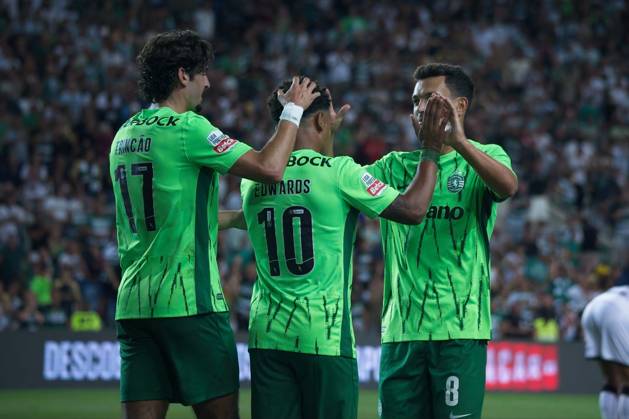 August 23, 2024, Algarve Stadium, Loule, Portugal, Sporting Clube Farense v Sporting Clube de Portugal, Liga Portugal Betclic, Week 3 August 23, 2024, Loule, Portugal: Marcus Edwards 10, Pedro Goncalves 8 and Francisco Trincao 17 of Sporting Clube de Portugal in action during the Liga Portugal Betclic week 3 football match between Sporting Clube Farense and Sporting Clube de Portugal at Algarve Stadium. Copyright: xNUNOxPIRESxVELOSOx