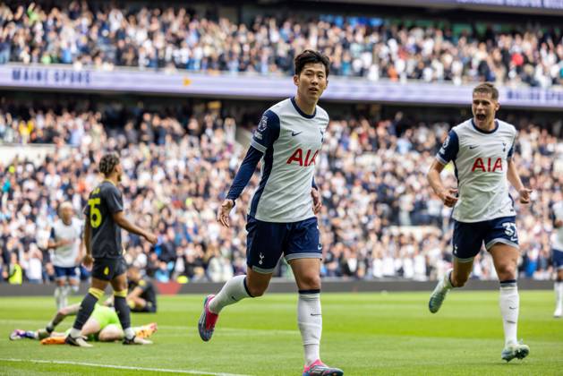 Football - 2024 2025 Premier League - Tottenham Hotspur vs Everton - Tottenham Hotspur Stadium - Saturday 24th August 2024 Son Heung-Min (Tottenham Hotspur) celebrates after scoring his teams fourth goal at the Tottenham Hotspur Stadium Daniel Bearham Colorsport csp_tot_eve_db_24082024_