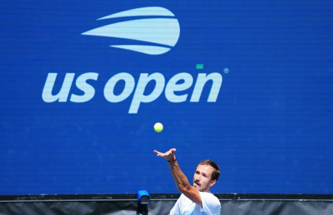 Daniil Medvedev practices US Open Championships 2024, Previews, Flushing Meadows, New York, USA - 24 Aug 2024  Copyright: xJavierxGarcia Shutterstockx 14657964c