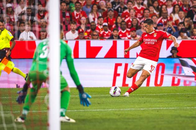 SL Benfica Vs CF Estrela da Amadora in Lisbon, Portugal - 24 Aug 2024 Tiago Gouveia of SL Benfica in action during the Liga Portugal Betclic match between SL Benfica and CF Estrela da Amadora at Estadio da Luz. Final score: SL Benfica 1 - 0 CF Estrela da Amadora Lisbon Portugal Copyright: xHenriquexCasinhasx xSOPAxImagesx HCASINHAS_24082024_SLBENFICA_VS_FCESTRELAAMADORA_023