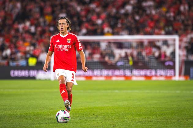 SL Benfica Vs CF Estrela da Amadora in Lisbon, Portugal - 24 Aug 2024 Alvaro Fernandez Carreras of SL Benfica in action during the Liga Portugal Betclic match between SL Benfica and CF Estrela da Amadora at Estadio da Luz. Final score: SL Benfica 1 - 0 CF Estrela da Amadora Lisbon Portugal Copyright: xHenriquexCasinhasx xSOPAxImagesx HCASINHAS_24082024_SLBENFICA_VS_FCESTRELAAMADORA_024