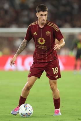 Rome, Italy 25.08.2024 : Matias Soule of Roma during Italian football championship Serie A Enilive 2024-2025 match AS Roma Vs Empoli FC at Stadio Olimpico in Rome on August 25, 2024.  Copyright: xMarcoxIacobucci IPAxSportx xipa-x xx IPA_49078099 IPA_Agency_IPA49078099