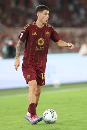 Rome, Italy 25.08.2024 : Matias Soule of Roma during Italian football championship Serie A Enilive 2024-2025 match AS Roma Vs Empoli FC at Stadio Olimpico in Rome on August 25, 2024.  Copyright: xMarcoxIacobucci IPAxSportx xipa-x xx IPA_49078116 IPA_Agency_IPA49078116