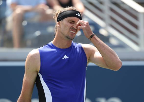 Alexander Zverev GER reacts annoyed,anger,disappointed,disappointment,emotion Copyright: xJuergenxHasenkopfx