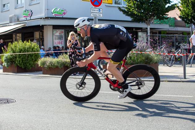 41 Mutterstadt road bike race at the Kerwe for the prize of the municipality of Mutterstadt and the Sparkasse Vorderpfalz Mutterstadt, Rhineland-Palatinate Copyright: xUdoxHerrmannx