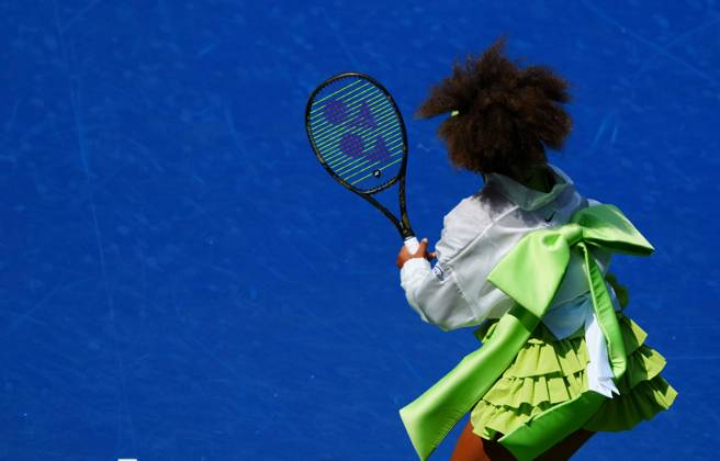 Naomi Osaka warms up wearing a giant bow US Open Championships 2024, Day Two, Flushing Meadows, New York, USA - 27 Aug 2024  Copyright: xJavierxGarcia Shutterstockx 14664795af