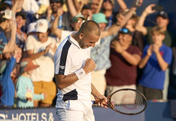 US Open Tennis 2024 Dan Evans celebrates match point against Karen Khachanov after the longest match in US Open history in the first round on court 6 at the 2024 US Open Tennis Championships at the National Tennis centre, New York, New York, 27 Aug 2024., Credit:Peter van den Berg Avalon USA, New York, New York, National Tennis Centre  Copyright: xPeterxvanxdenxBergx xAvalonx 0901956175
