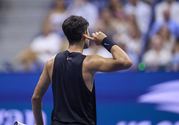 US Open Tennis 2024 Carlos Alcaraz (ESP) reacts to the crowd when playing against Li Tu (AUS) in the first round on Arthur Ashe Stadium at the 2024 US Open Tennis Championships at the National Tennis centre, New York, New York, 27 Aug 2024., Credit:Peter van den Berg Avalon USA, New York, New York, National Tennis Centre  Copyright: xPeterxvanxdenxBergx xAvalonx 0901978997