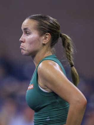 August 27, 2024, Flushing Meadows, New York, USA: Sofia Kenin reacts to a good call during Day 2 of her match against Emma Raducanu in the 2024 US Open held at the USTA Billie Jean King National Tennis Center on MondayAugust 26, 2024 in the Flushing neighborhood of the Queens borough of New York City. JAVIER ROJAS PI Flushing Meadows USA - ZUMAp124 20240827_zaa_p124_082 Copyright: xJavierxRojasx