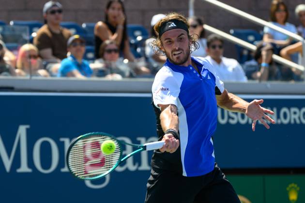 2024 US Open Tennis Championships at the USTA Billie Jean King National Tennis Centre Featuring: Stefanos Tsitsipas Where: Queens, New York, United States When: 27 Aug 2024 Credit: David Lobel INSTARimages EDITORIAL USE ONLY. NOT FOR USE BY NEWSPAPERS BASED IN THE UK. Copyright: xDavidxLobelx instar54062251