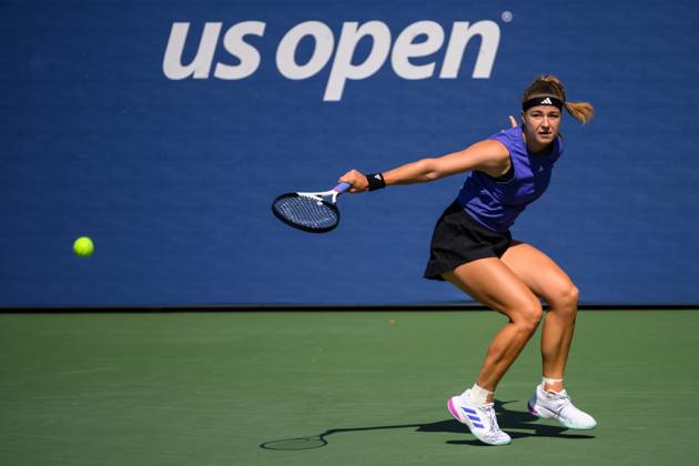 2024 US Open Tennis Championships at the USTA Billie Jean King National Tennis Centre Featuring: Karolina Muchova Where: Queens, New York, United States When: 27 Aug 2024 Credit: David Lobel INSTARimages EDITORIAL USE ONLY. NOT FOR USE BY NEWSPAPERS BASED IN THE UK. Copyright: xDavidxLobelx instar54062227