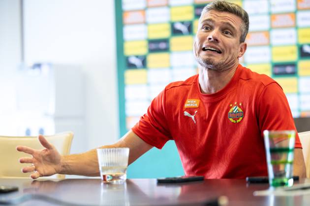 SOCCER - UEFA EL, Rapid vs Braga VIENNA,AUSTRIA,28.AUG.24 - SOCCER - UEFA Europa League, qualification, SK Rapid Wien vs Sporting Club de Braga, preview, press conference, PK, Pressekonferenz Rapid. Image shows . GEPAxpictures xArminxRauthner