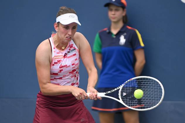 Elise Mertens of Belgium plays against Aija Tomljanovic of Australia during the Women s Single s round two of the U.S. Open tennis tournament at USTA Billie Jean King National Tennis Center, New York, NY, August 28, 2024. (Photo by Anthony Behar Sipa USA) ANTHONYxBEHAR  x0757553132stx