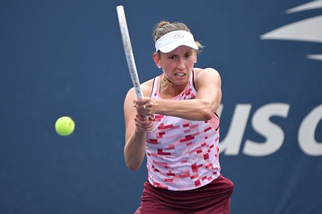 Elise Mertens of Belgium plays against Aija Tomljanovic of Australia during the Women s Single s round two of the U.S. Open tennis tournament at USTA Billie Jean King National Tennis Center, New York, NY, August 28, 2024. (Photo by Anthony Behar Sipa USA) ANTHONYxBEHAR  x0757553139stx
