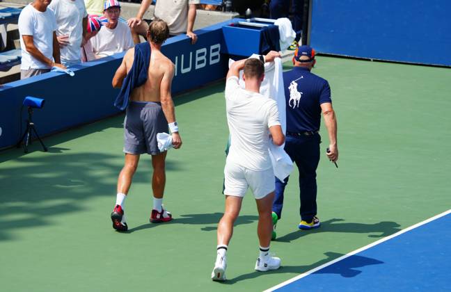 The 10 minute heat rule is applied during the match between Mitchell Krueger and Jiri Lehecka US Open Championships 2024, Day Three, Flushing Meadows, New York, USA - 28 Aug 2024  Copyright: xJavierxGarcia Shutterstockx 14664827aa