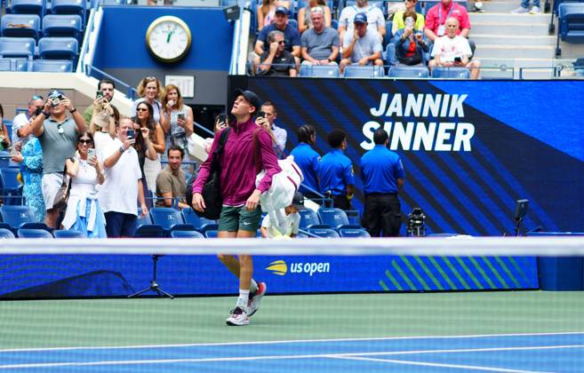 Jannik Sinner gets cheered onto court for his second round match US Open Championships 2024, Day Four, Flushing Meadows, New York, USA - 29 Aug 2024  Copyright: xJavierxGarcia Shutterstockx 14673163a