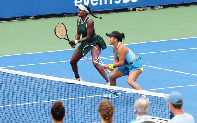 Heather Watson and Asia Muhammad in Women s doubles action US Open Championships 2024, Day Four, Flushing Meadows, New York, USA - 29 Aug 2024  Copyright: xJavierxGarcia Shutterstockx 14673163f
