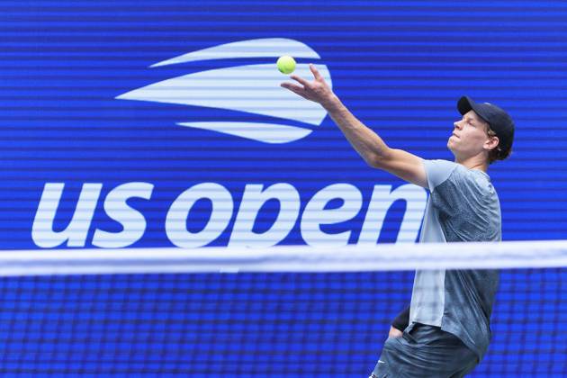 August 29, 2024, Flushing Meadows, New York, USA: Jannik Sinner during Day 4 of his match against Alex Michelsen in the 2024 US Open held at the USTA Billie Jean King National Tennis Center on Thursday August 29, 2024 in the Flushing neighborhood of the Queens borough of New York City. JAVIER ROJAS PI Flushing Meadows USA - ZUMAp124 20240829_zaa_p124_021 Copyright: xJavierxRojasx