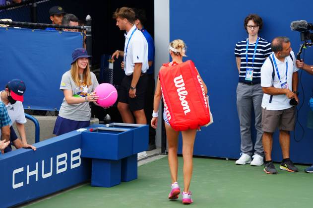 Katie Boulter leaves court 5 after her second round defeat US Open Championships 2024, Day Four, Flushing Meadows, New York, USA - 29 Aug 2024  Copyright: xJavierxGarcia Shutterstockx 14673163y