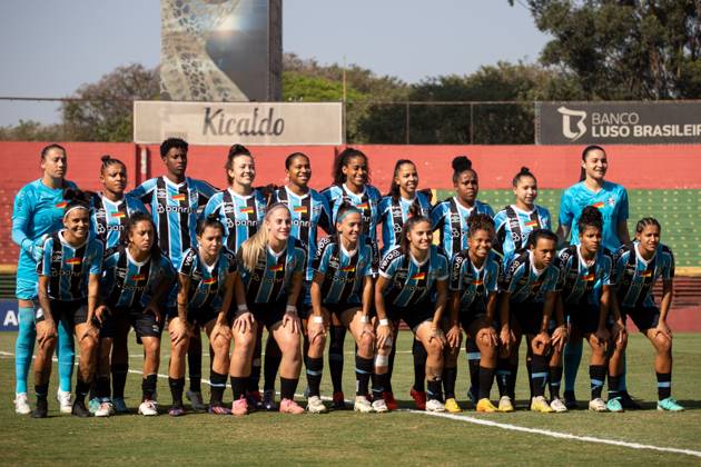 São Paulo x Grêmio Feminino SÃO PAULO, SP - 29.08.2024: SÃO PAULO X GRÊMIO FEMININO - Grêmio squad during the match between São Paulo and Grêmio, valid for the quarter-finals of the Brazilian Women& 39;s Football Championship and held on the afternoon of this Thursday (29) at the Canindé Stadium in São Paulo, SP. (Photo: Rodilei Morais Fotoarena) x2602314x RodileixMorais