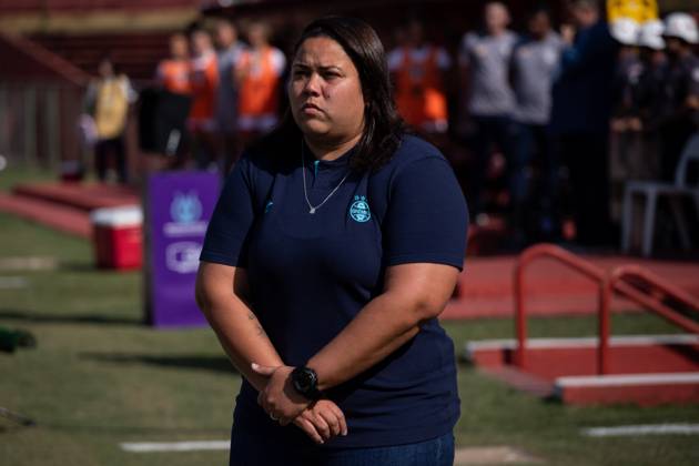 São Paulo x Grêmio Feminino SÃO PAULO, SP - 29.08.2024: SÃO PAULO X GRÊMIO FEMININO - Coach Thaissan Passos during the match between São Paulo and Grêmio, valid for the quarterfinals of the Brazilian Women& 39;s Football Championship and held on Thursday afternoon (29) at the Canindé Stadium in São Paulo, SP. (Photo: Rodilei Morais Fotoarena) x2602325x RodileixMorais