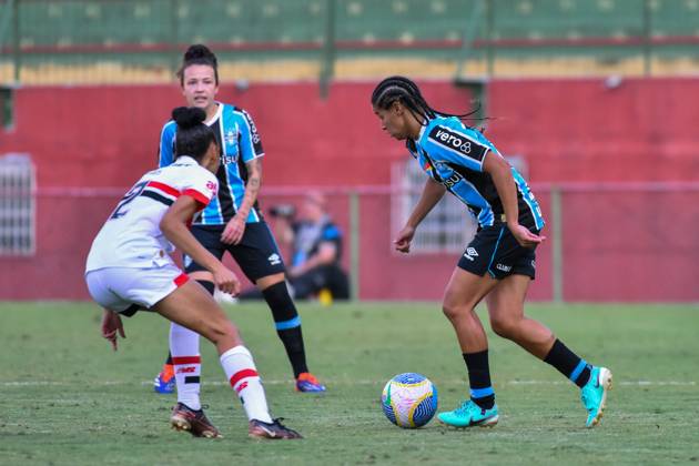 São Paulo x Grêmio Feminino SÃO PAULO, SP - 29.08.2024: SÃO PAULO X GRÊMIO FEMININO - Cássia (Grêmio) during the match between São Paulo x Grêmio, second game of the quarter-finals of the 2024 Brazilian Women& 39;s Championship, this Thursday, (29) at the Canindé stadium, SP. (Photo: Roberto Casimiro Fotoarena) x2602455x RobertoxCasimiro