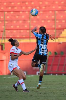 São Paulo x Grêmio Feminino SÃO PAULO, SP - 29.08.2024: SÃO PAULO X GRÊMIO FEMININO - Cássia (Grêmio) during the match between São Paulo x Grêmio, second game of the quarter-finals of the 2024 Brazilian Women& 39;s Championship, this Thursday, (29) at the Canindé stadium, SP. (Photo: Roberto Casimiro Fotoarena) x2602460x RobertoxCasimiro