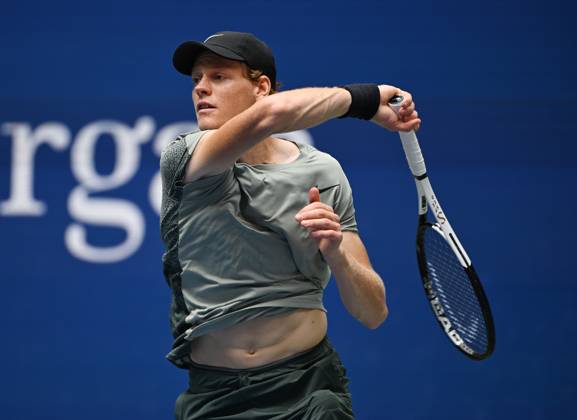FLUSHING NY- AUGUST 29: Jannik Sinner Vs Alex Michelsen on Arthur Ashe Stadium at the USTA Billie Jean King National Tennis Center on August 29, 2024 in Flushing Queens. Copyright: xmpi04x xMediaPunchx