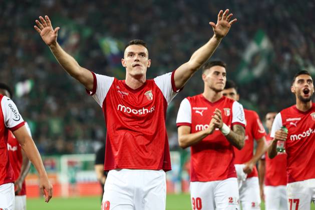 SOCCER - UEFA EL, Rapid vs Braga VIENNA,AUSTRIA,29.AUG.24 - SOCCER - UEFA Europa League, qualification, SK Rapid Wien vs Sporting Club de Braga. Image shows the rejoicing of Adrian Marin (Braga). GEPAxpictures xArminxRauthner