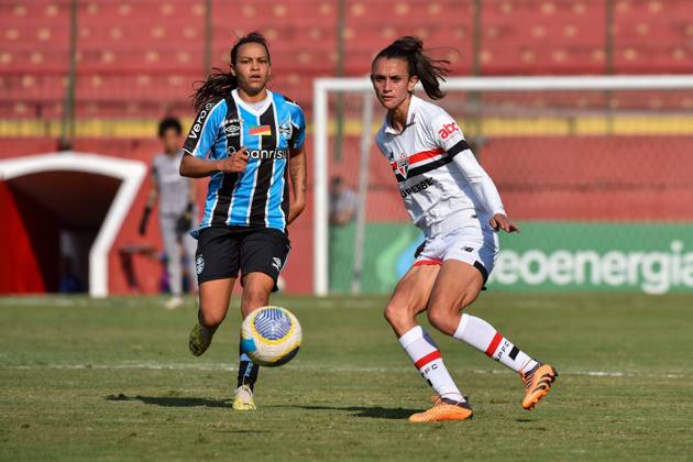 São Paulo x Grêmio Feminino SÃO PAULO, SP - 29.08.2024: SÃO PAULO X GRÊMIO FEMININO - Ana Alice (São Paulo) during the match between São Paulo x Grêmio, second game of the quarter-finals of the 2024 Brazilian Women& 39;s Championship, this Thursday, (29) at the Canindé stadium, SP. (Photo: Roberto Casimiro Fotoarena) x2602528x RobertoxCasimiro