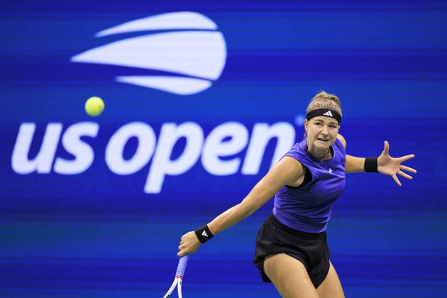 August 29, 2024, Flushing Meadows, New York, USA: Karolina Muchova hits a return backhand during her match against Naomi Osaka on Day 4 in the 2024 US Open held at the USTA Billie Jean King National Tennis Center on Thursday August 29, 2024 in the Flushing neighborhood of the Queens borough of New York City. JAVIER ROJAS PI Flushing Meadows USA - ZUMAp124 20240829_zaa_p124_116 Copyright: xJavierxRojasx