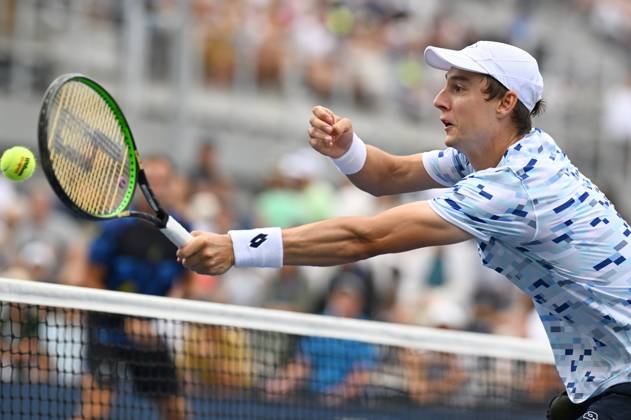 Joran Vliegen of Belgium, playing with doubles partner Sander Gille of Belgium of Belgium, compete against Miomir Kecmanovic of Serbia and Roman Safiullin of Russia in the Men s Doubles: Round 1 at the 2024 U.S. Open tennis tournament at USTA Billie Jean King National Tennis Center, New York, NY, August 29, 2024. (Photo by Anthony Behar Sipa USA) ANTHONYxBEHAR  x0757900562stx
