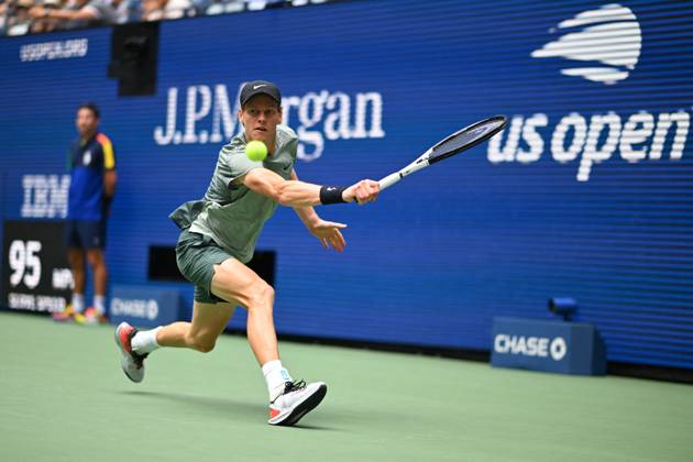 US Open - Second Round Jannik Sinner (ITA) during his second round match at the 2024 US Open at Billie Jean National Tennis Center in New York City, NY, USA, on August 29, 2024. Photo by Corinne Dubreuil ABACAPRESS.COM New York City NY United States  Copyright: xDubreuilxCorinne ABACAx