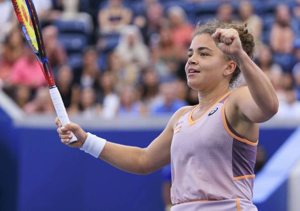 August 31, 2024, Flushing Meadows, New York, USA: Jasmine Paolini celebrates after winning her match against Yulia Putintseva during Day 6 of the 2024 US Open held at the USTA Billie Jean King National Tennis Center on Saturday August 31, 2024 in the Flushing neighborhood of the Queens borough of New York City. JAVIER ROJAS PI Flushing Meadows USA - ZUMAp124 20240831_zaa_p124_027 Copyright: xJavierxRojasx