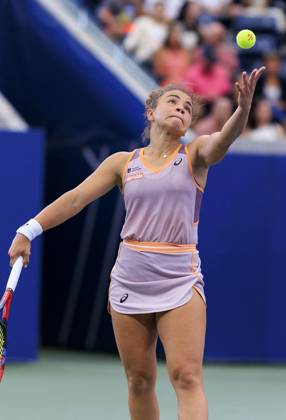 August 31, 2024, Flushing Meadows, New York, USA: Jasmine Paolini serves during Day 6 of her match against Yulia Putintseva in the 2024 US Open held at the USTA Billie Jean King National Tennis Center on Saturday August 31, 2024 in the Flushing neighborhood of the Queens borough of New York City. JAVIER ROJAS PI Flushing Meadows USA - ZUMAp124 20240831_zaa_p124_043 Copyright: xJavierxRojasx