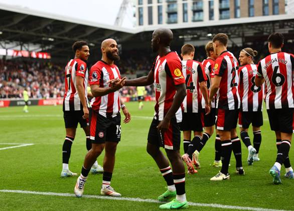 London, England, 31st August 2024. Brentford s Bryan Mbeumo celebrates with goalscorer Brentford s Yoane Wissa during the Premier League match at Gtech Community Stadium, London. Picture credit should read: David Klein Sportimage EDITORIAL USE ONLY. No use with unauthorised audio, video, data, fixture lists, club league logos or live services. Online in-match use limited to 120 images, no video emulation. No use in betting, games or single club league player publications. SPI-3288-0083