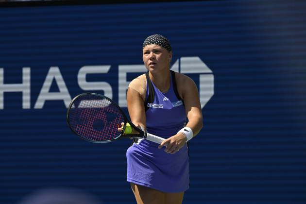 Tennis : Us Open 2024 - Diana Shnaider - Russe Tennis :Us Open 2024 - Usa - 31 08 2024 ChrysleneCaillaud Panoramic 